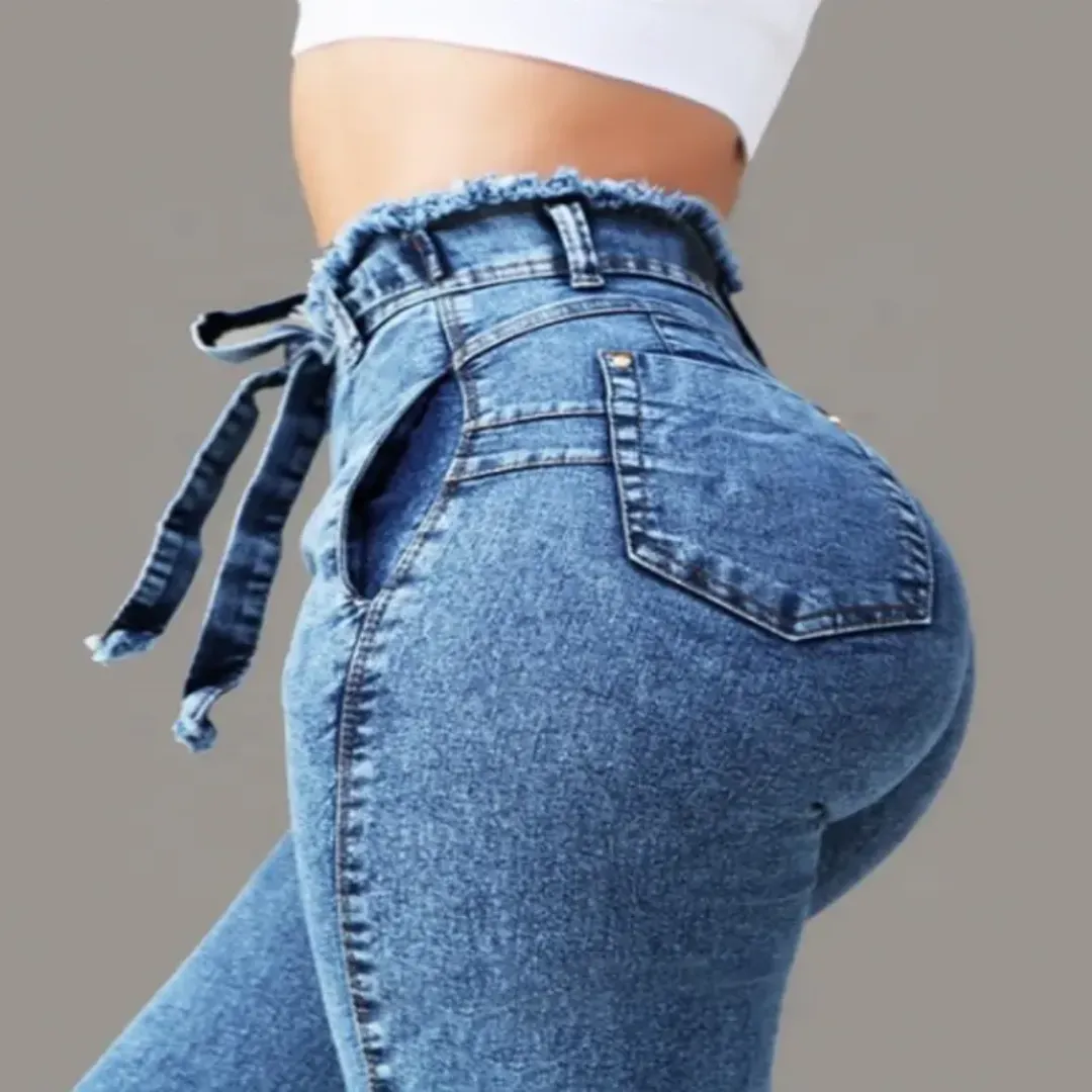 Jean Taille Haute Femme Effet Push-Up – Coupe Slim Fit avec Ceinture Froncée