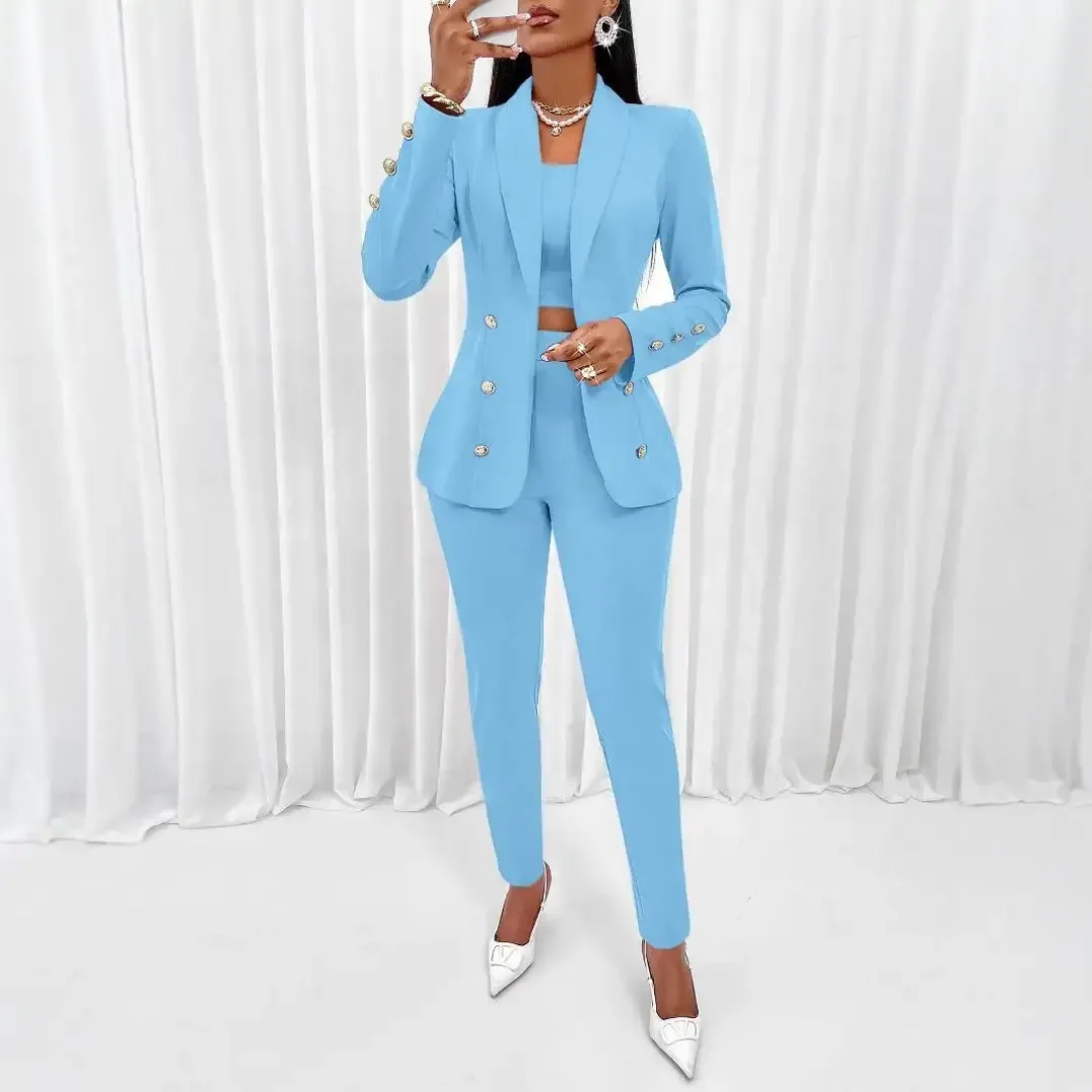 Ensemble Tailleur Femme 3 Pièces – Blazer Cintré, Haut Court et Pantalon Slim Élégant