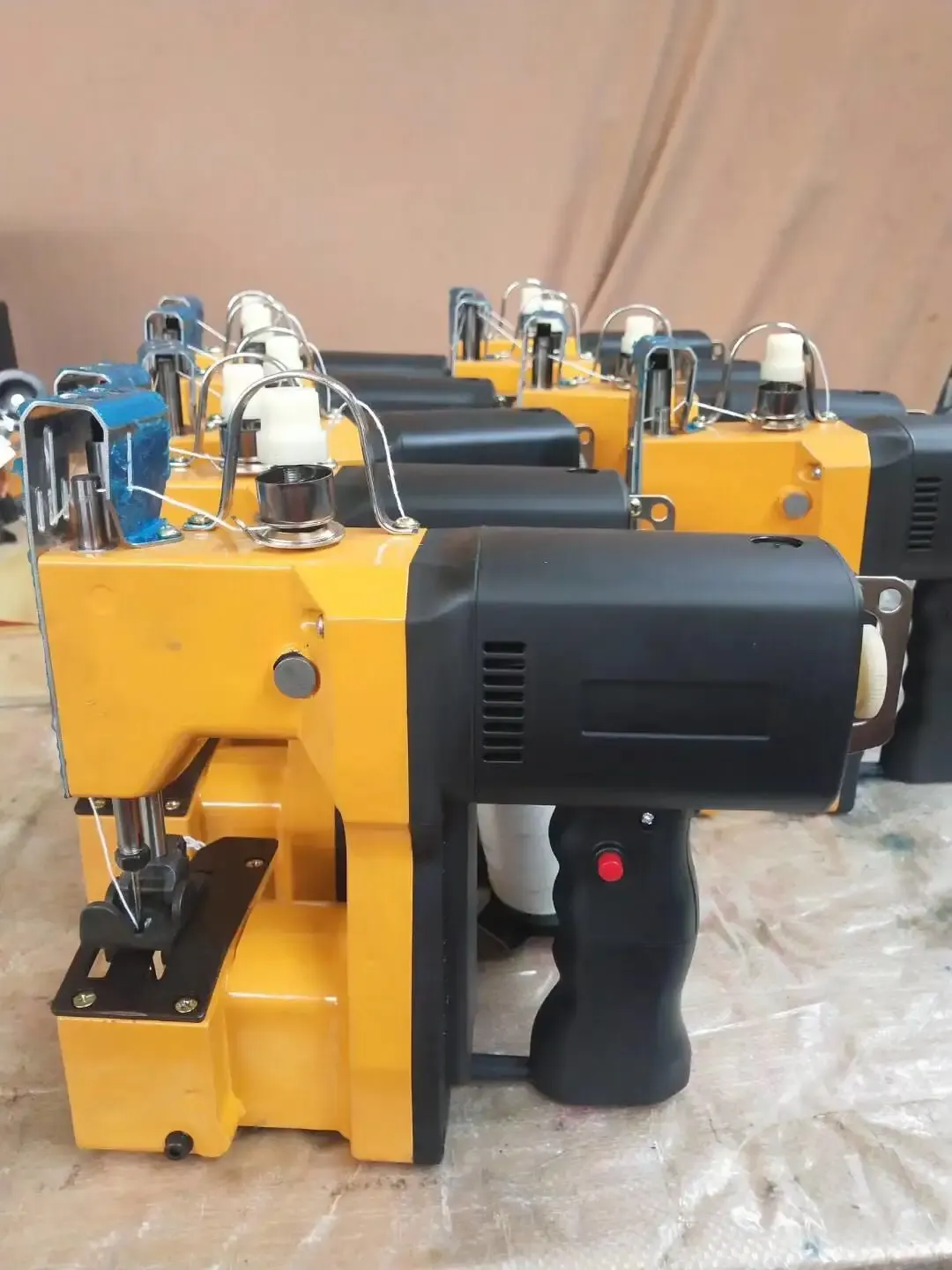 Machine à Coudre Portable Professionnelle HONKON HK-GK9-804 pour la Fermeture et le Scellage des Sacs