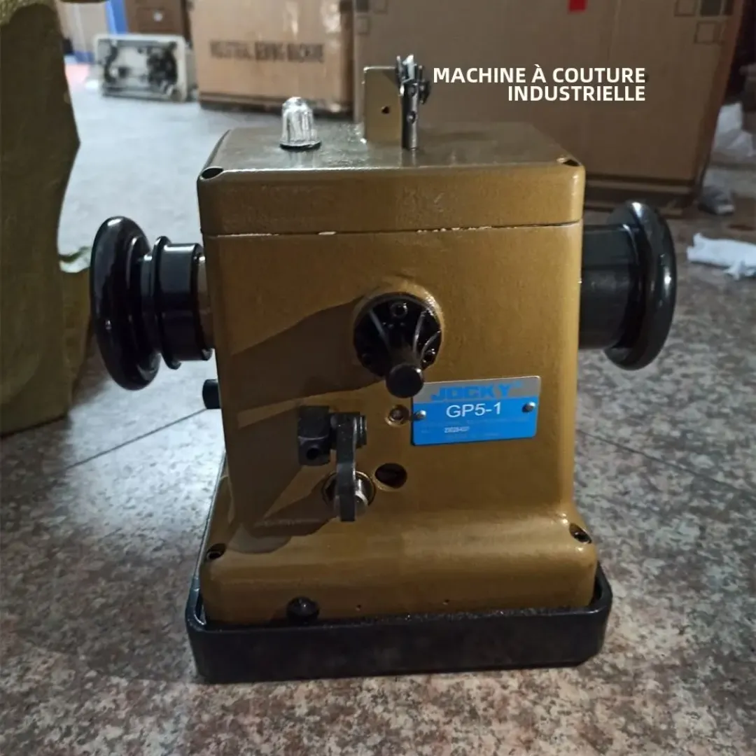 Machine à Coudre Industrielle Spéciale Fourrure HONKON HK 4-4 - Haute Vitesse