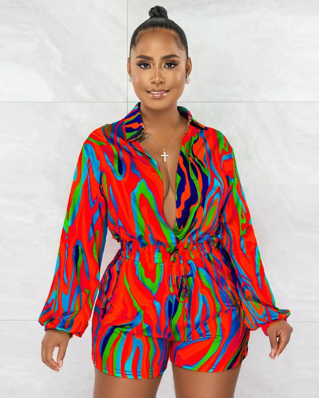 Combinaison Femme Manches Longues à Imprimé Multicolore - Short Chic et Fluide