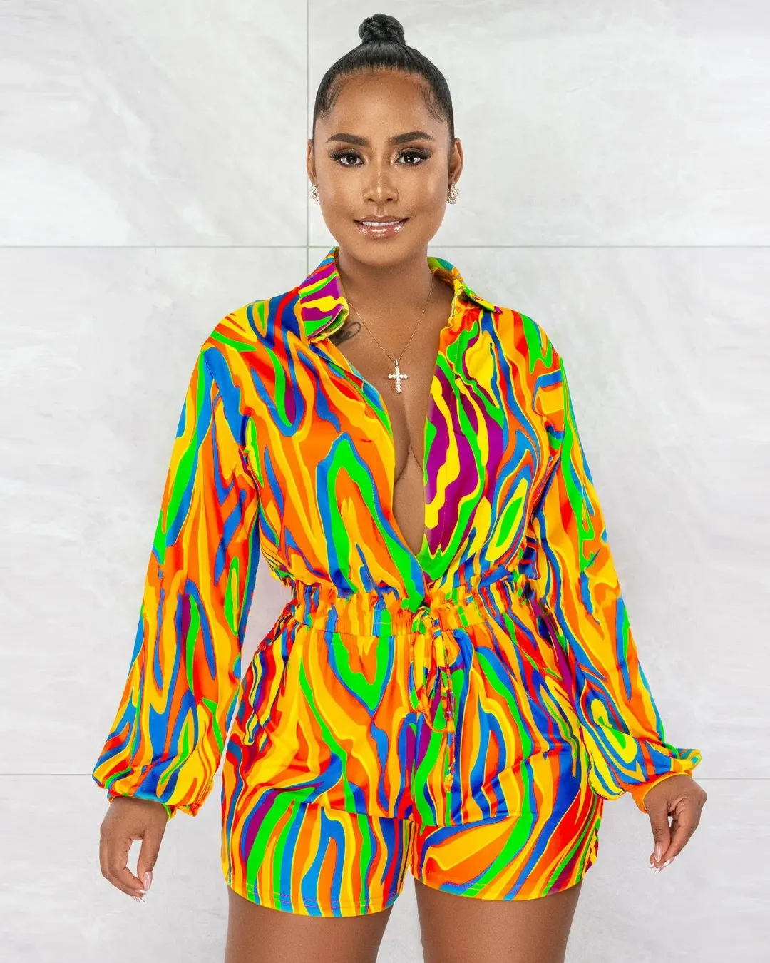 Combinaison Femme Manches Longues à Imprimé Multicolore - Short Chic et Fluide