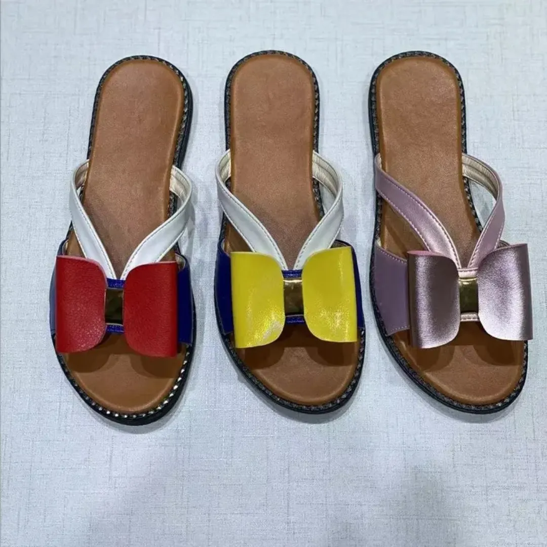 Sandales Plates Femme – Design Papillon Bicolore, Style Décontracté et Tendance 2024