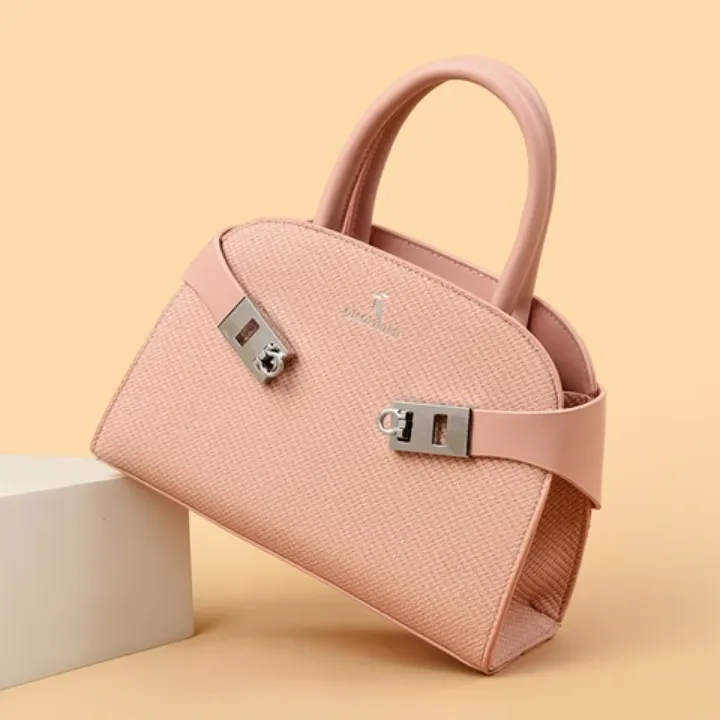 Sac à Main Élégant à Boucles Métalliques - Look Classique et Tendance