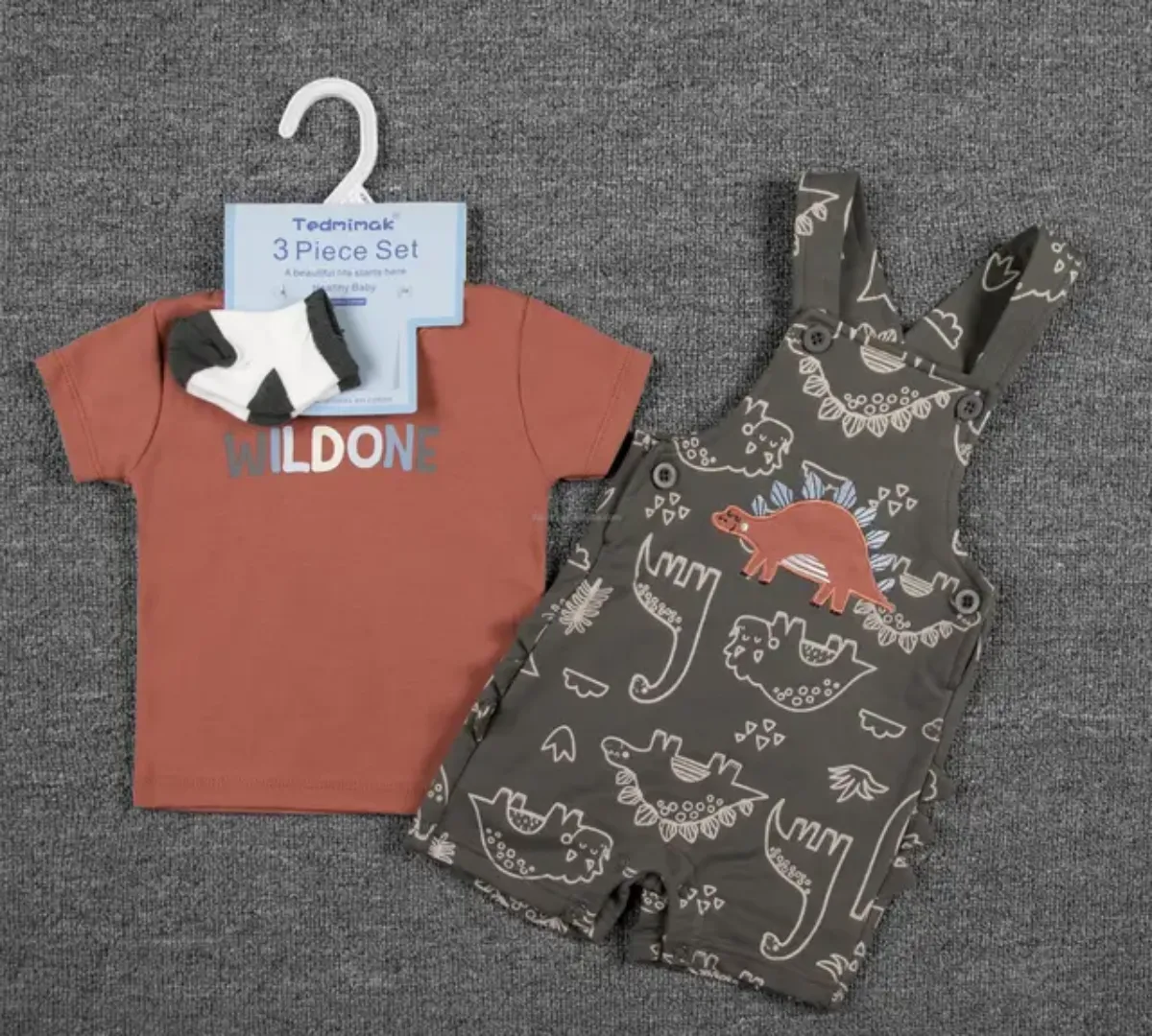 Ensemble 3 Pièces Bébé Été – T-shirt + Salopette à Bretelles Motif Animalier + Chaussettes– 6 à 24 Mois