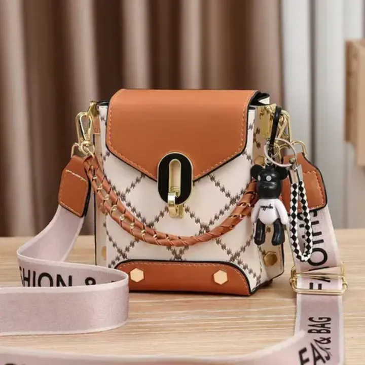 Sac Bandoulière Féminin - Style Jeune et Décontracté avec Porte-Clé Ours