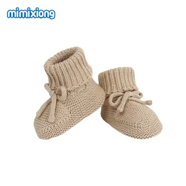 Titre optimisé : "2025 Nouvelle Collection – Chaussures Bébé Unisexe Haut de Gamme – Confort & Style dès la Première Marche"