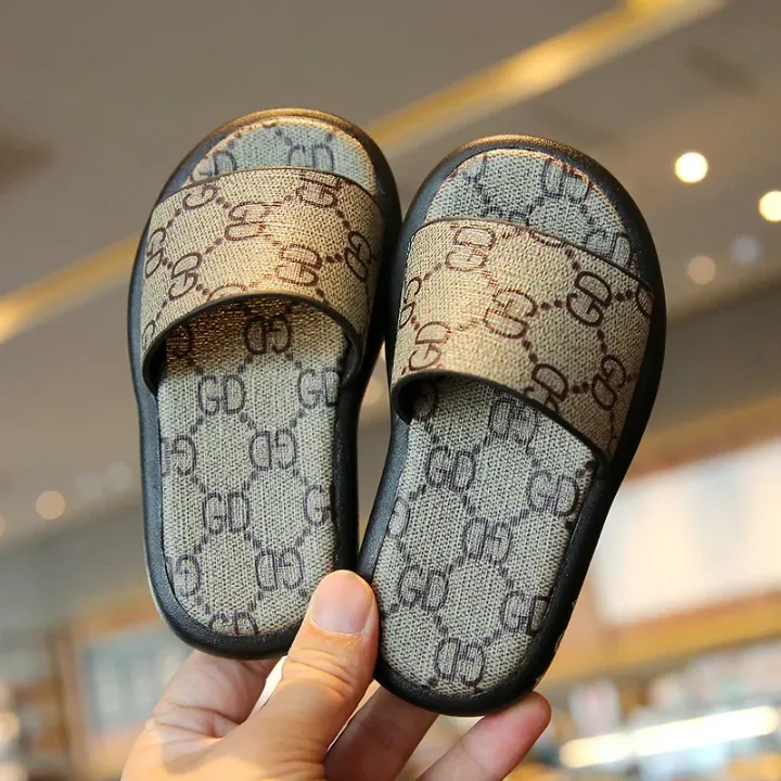 Chaussons Bébé de Luxe – Sandales Souples pour Enfants Style Tendance