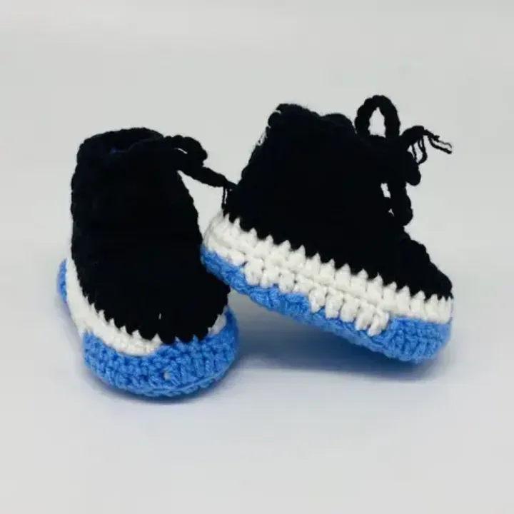 Chaussons Bébé au Crochet – Sneakers Souples Tricotés à la Main