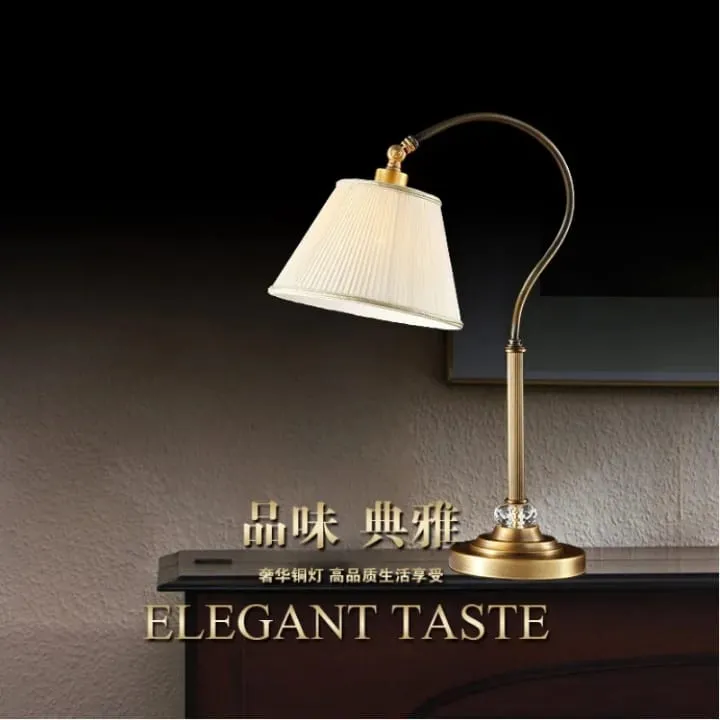 Lampe de Chevet avec Abat-Jour en Tissu – TQ22027A