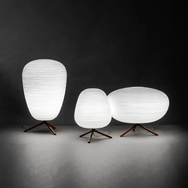 Lampe Sculpturale en Verre Opalin & Métal – TQ22036A / TQ22036B / TQ22036C