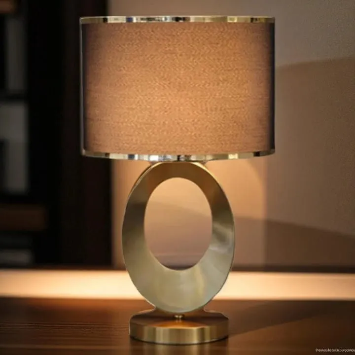 Lampe Cercle Minimaliste avec Abat-Jour Crème – YF-236
