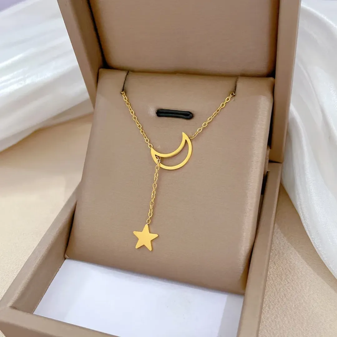 Colliers Fantaisie Femme – Acier Inoxydable 18K Gold, Pendentif Cœur, Étoile, Lune et Papillon
