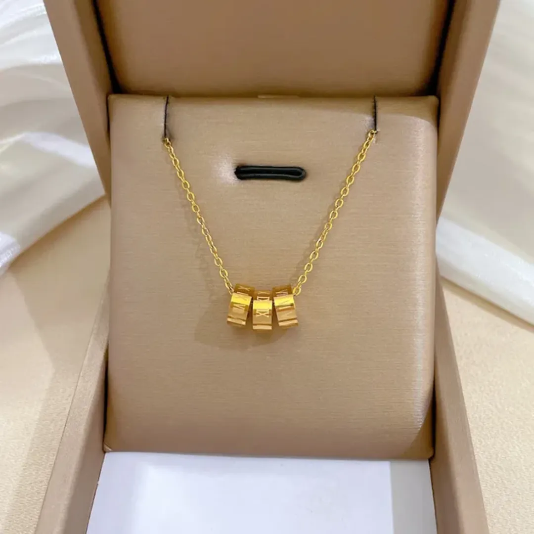 Colliers Fantaisie Femme – Acier Inoxydable 18K Gold, Pendentif Cœur, Étoile, Lune et Papillon