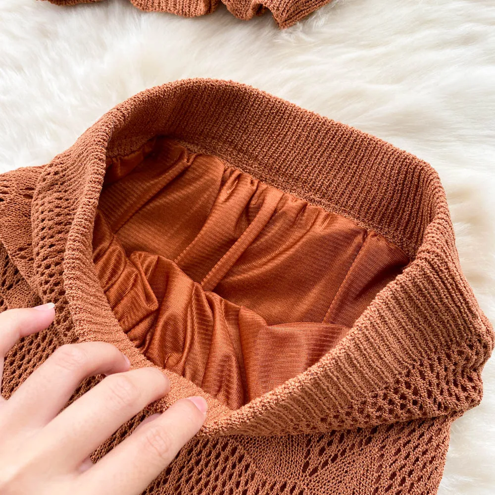 Ensemble Femme Bohème Tricoté – Haut Court et Jupe Longue en Crochet, Style Estival Chic