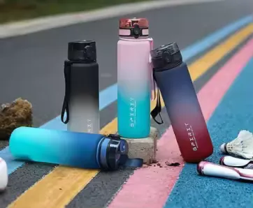 Bouteille d’Eau 1000ml Avec Paille – Étanche, Sport & Voyage – Design Dégradé Coloré