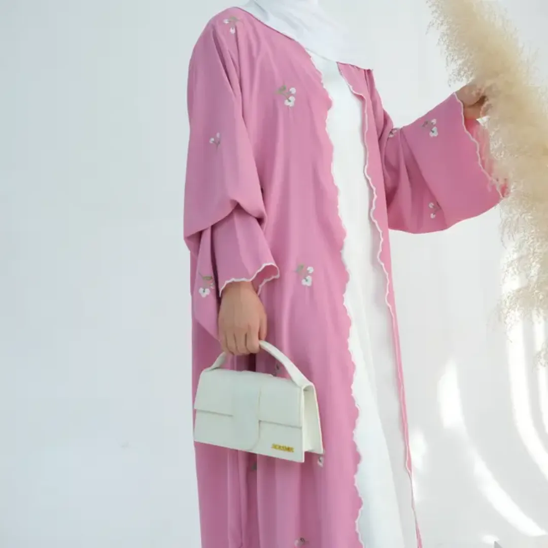 Kimono Abaya Brodé à Fleurs – Chic et Élégant