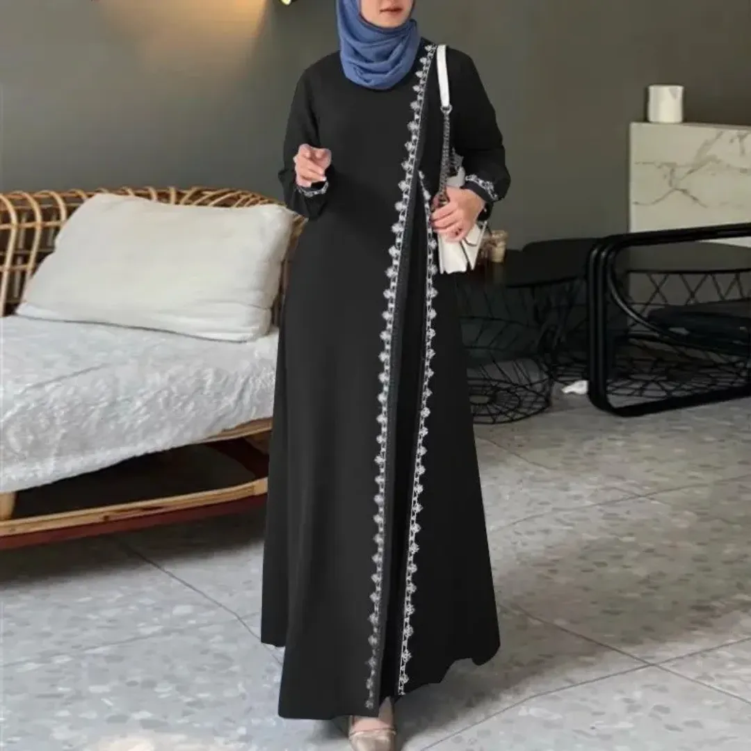 Abaya Bleu Royal avec Broderie Latérale Blanche