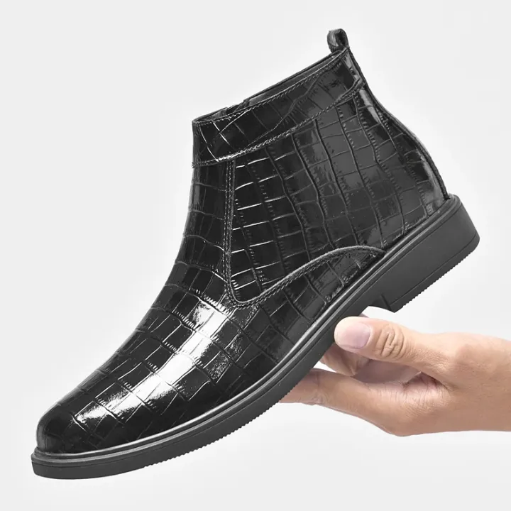 Bottine Homme Vernie à Motif Croco – Élégance Intemporelle et Finition Brillante