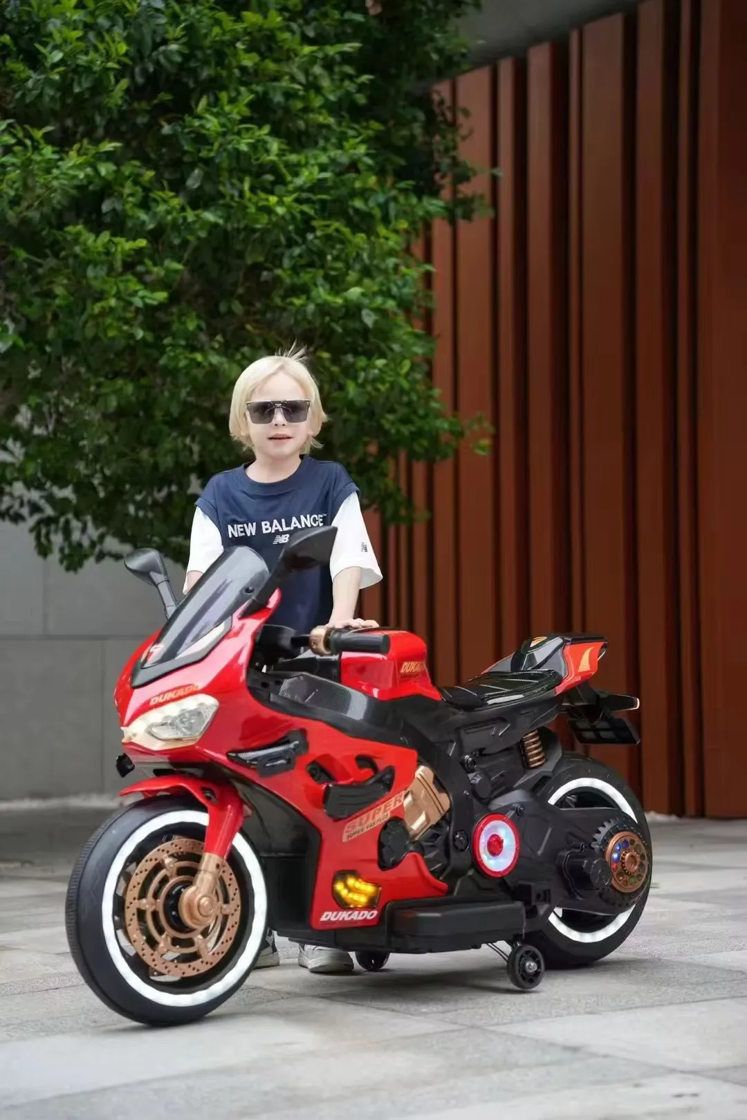 Moto Électrique Enfant Sport Design DUKADO – Éclairage LED & Roues Stylées