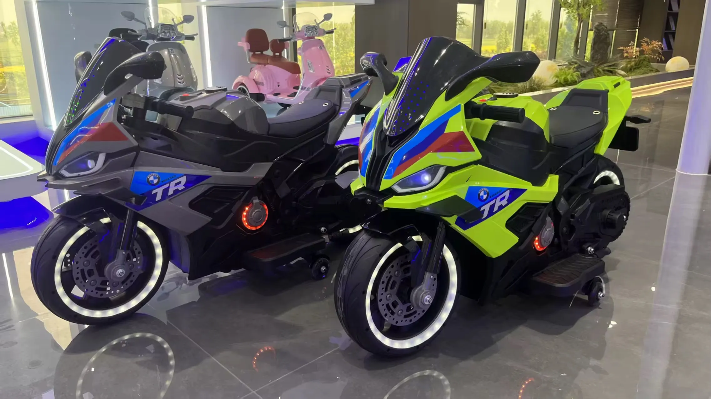🏍️ Moto Électrique Sport Enfant – Modèle VTR 600 Style BMW