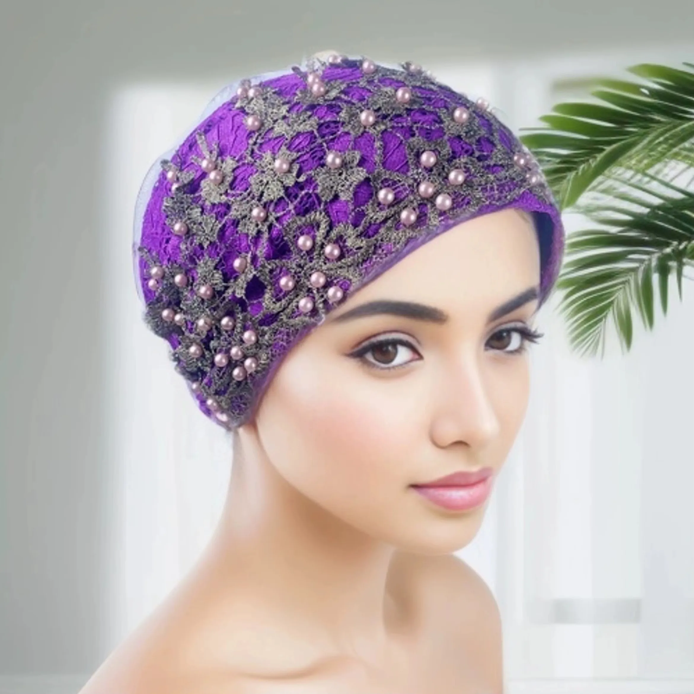 Chapeau Turban Femme Élégant – Dentelle Brodée et Perles Dorées, Extensible et Confortable