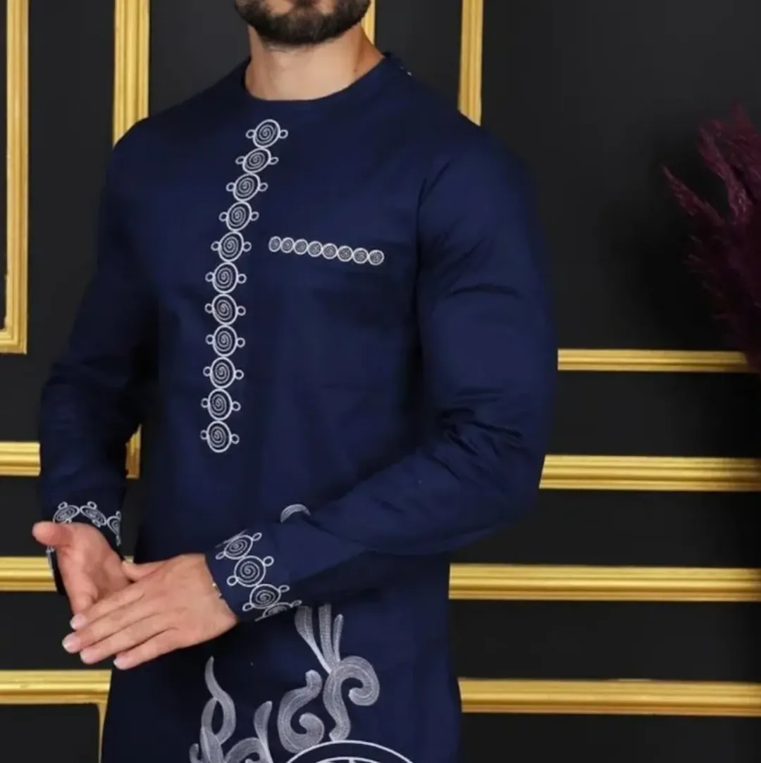 Ensemble Traditionnel Homme Brodé – Bleu Nuit Élégant