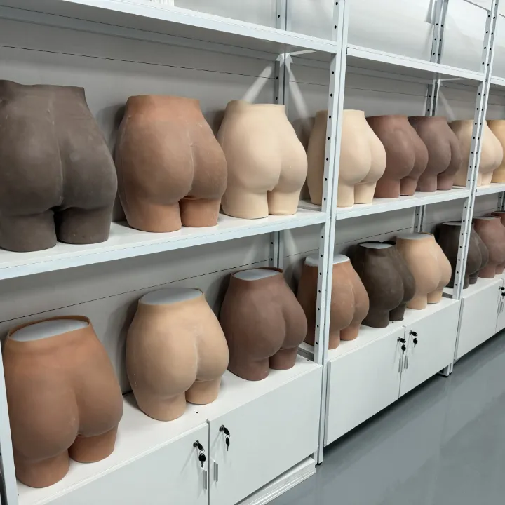 Fausse Fesse en Silicone Réaliste – Effet Fessier Rond & Galbé, 6 Teints Disponibles