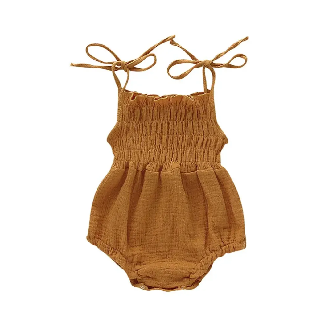 Barboteuse bébé fille – Bretelles à nouer, coton gaufré gris clair