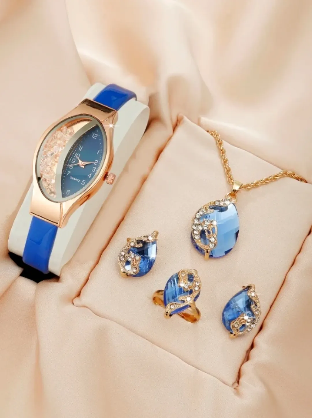 NJC Nouveau 5pcs Set Montres Femmes Bracelet en Cuir