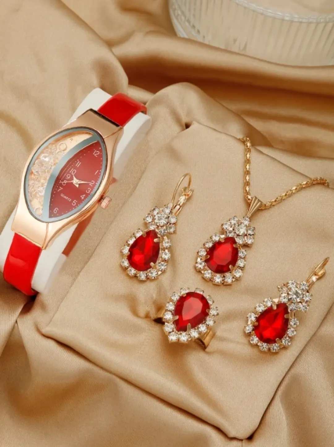 NJC Nouveau 5pcs Set Montres Femmes Bracelet en Cuir