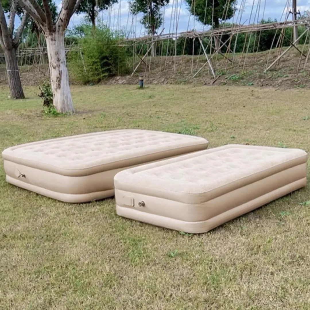 Matelas de camping autogonflant Lit gonflable avec pompe rechargeable intégrée (203x152x40cm) 2 places