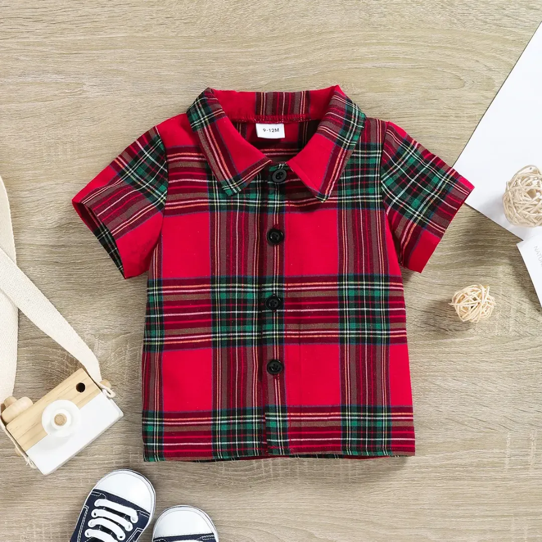 Ensemble 2 pièces pour bébé garçon : polo à carreaux rouges et short en jean noir
