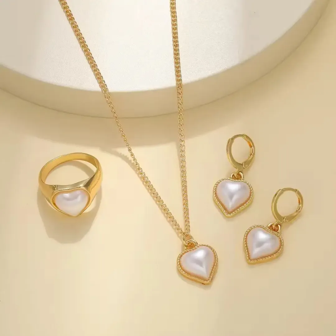 Nouvelle montre à quartz pour femme veilleuse petite montre ceinture carrée