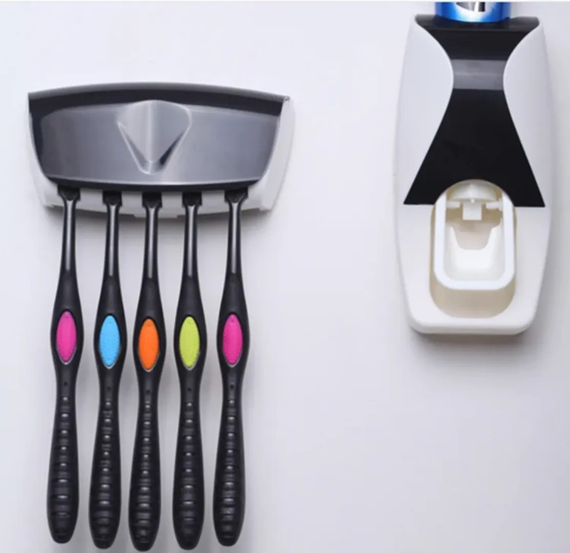 Ensemble distributeur de dentifrice mural anti-poussière pour famille