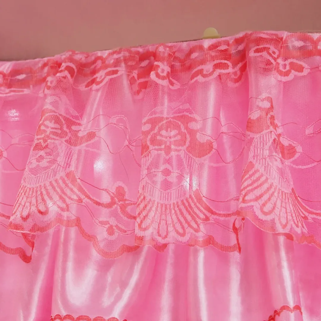 Style Coréen Dentelle Rose Broderie Double Nylon Mélange Rideaux De Lit 4 Coin Poteau Auvent Moustiquaire