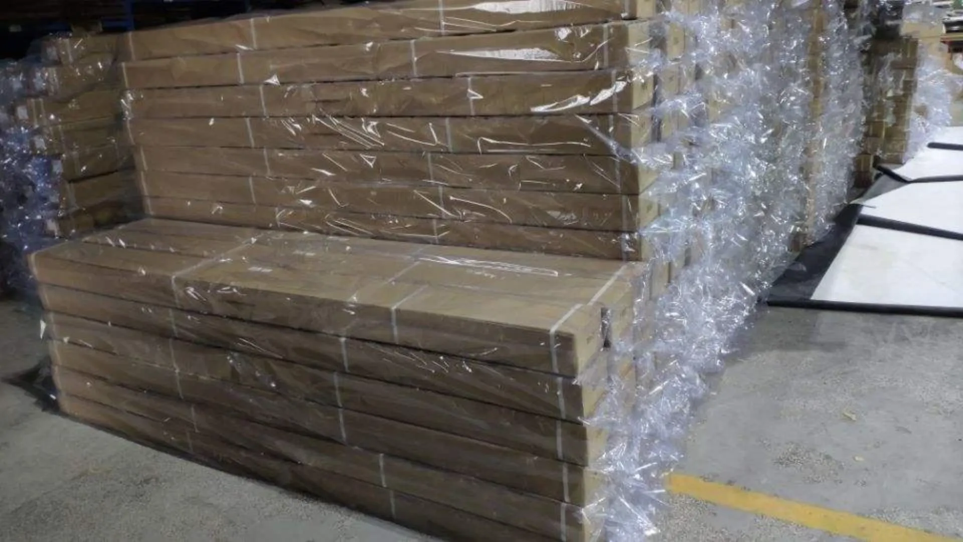 Écran de projecteur de trépied 72 pouces - Tissu blanc mat avec support