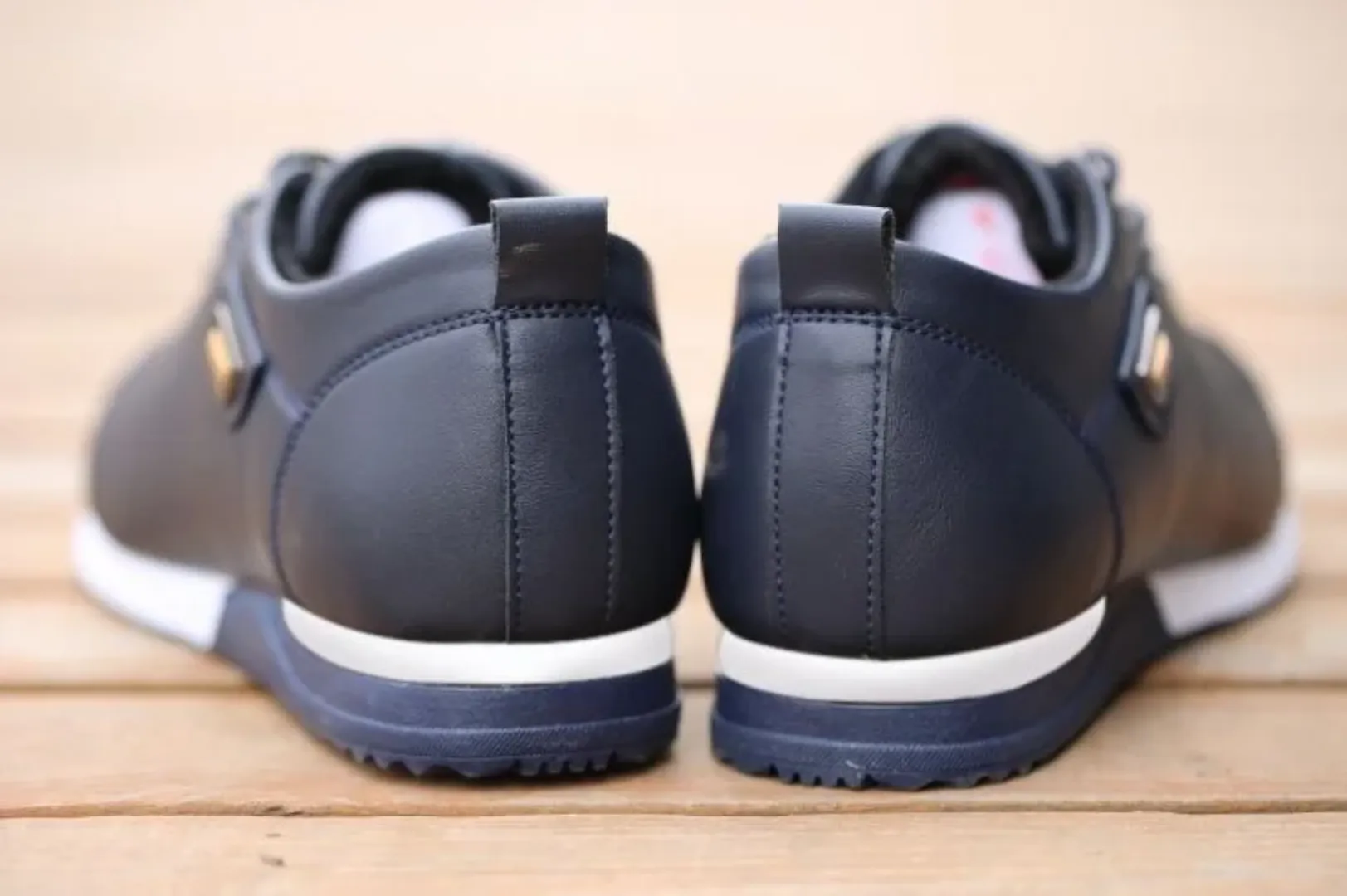 Chaussures basses en PU de haute qualité, baskets confortables et antidérapantes pour hommes