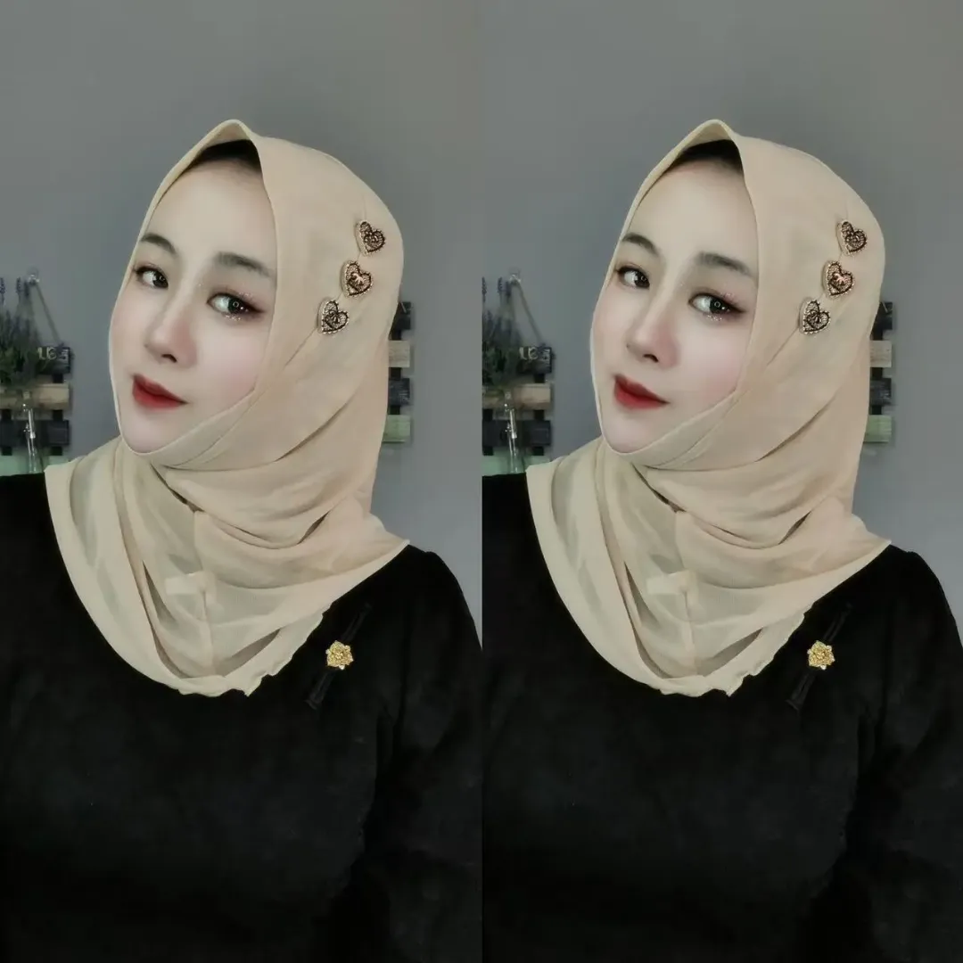 Écharpe de Hijab Musulman de Nouveau Design avec le Bord Mou de Maille de Coeur