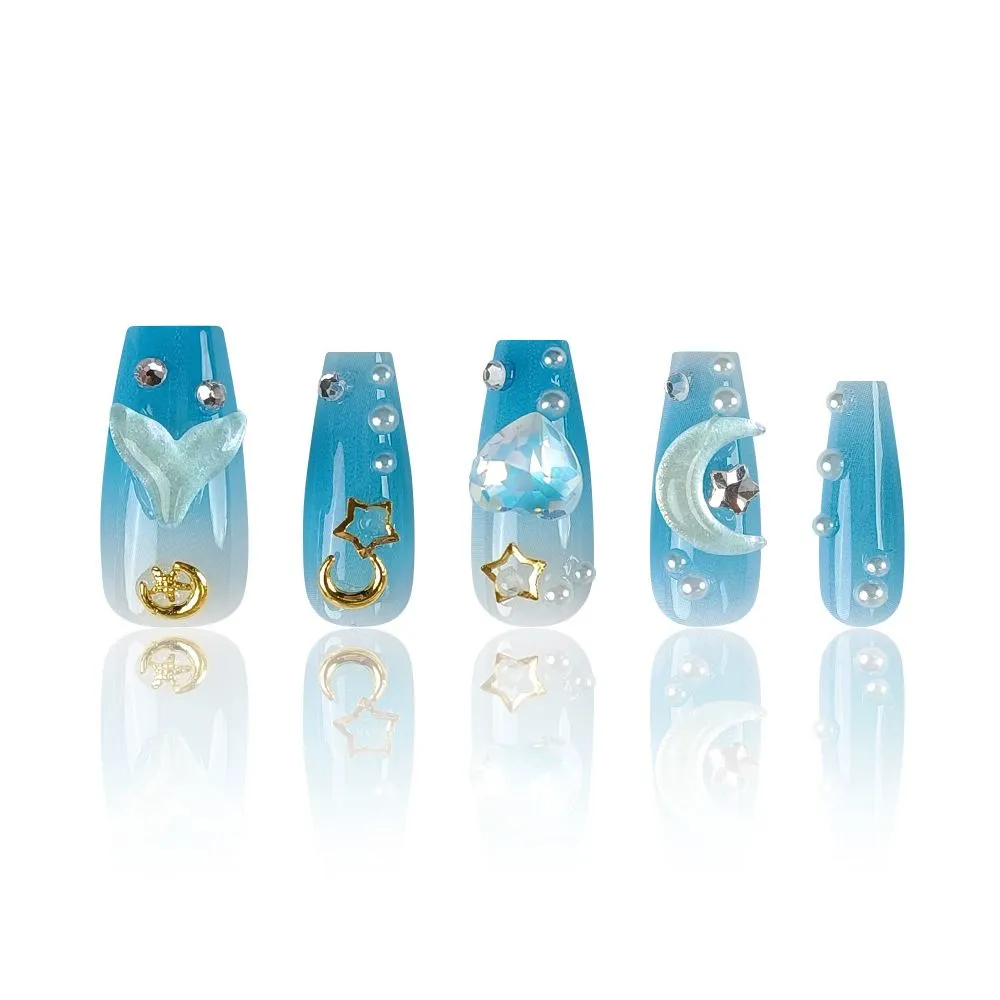 Un paquet de 12 paires (24 pièces) de Faux ongles bleu +accessoires, translucide style marin – Ongles press-on faits main, design perles & étoiles