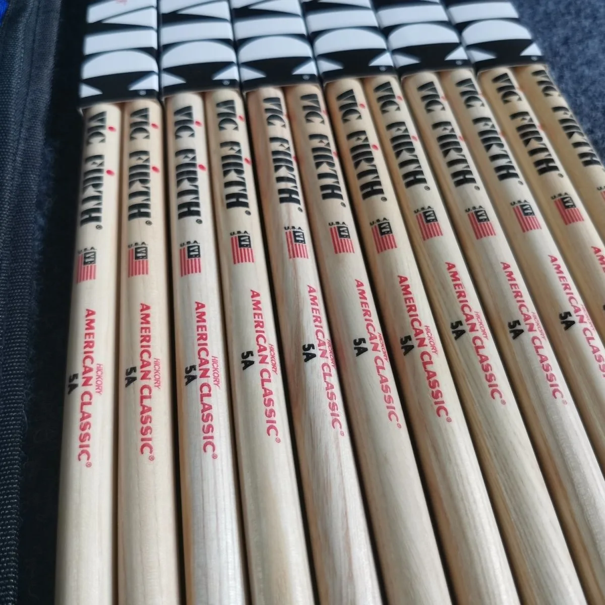 Baguettes de batterie en bois Vic Firth 5A/7A/5B